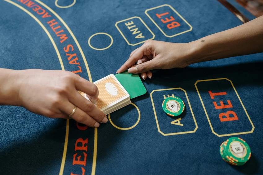 kingdom-casinouk.com