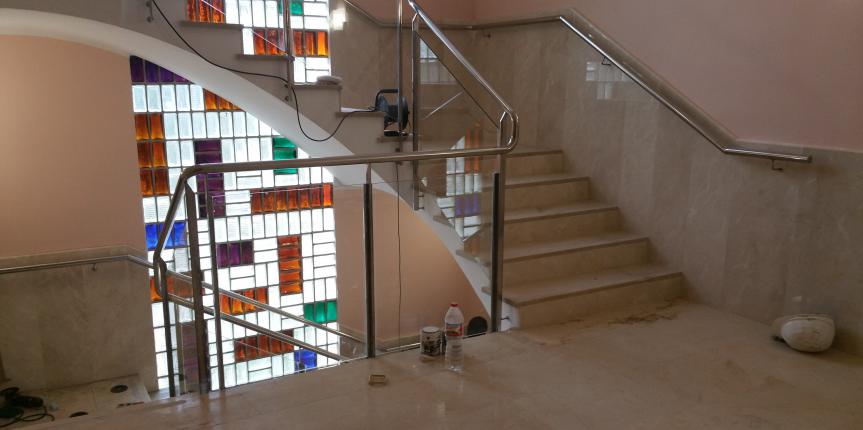 Barandilla escalera comunidad