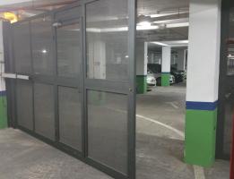 Puerta automatica parquing